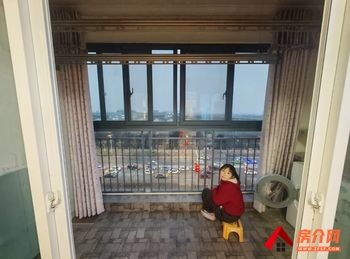 （绿地国际花都小区房屋出租）龙子湖绿地国际花都，3室2厅房子出租(整租)，租金每月1500元