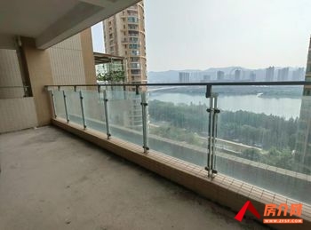 源城东江首府，4室2厅二手房出售,报价：126.7万元