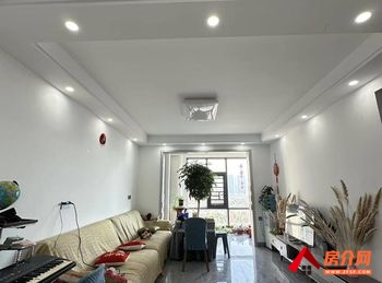 合景泰富云湖天镜小区房屋出售，昭阳合景泰富云湖天镜，3室2厅，报价：88万元