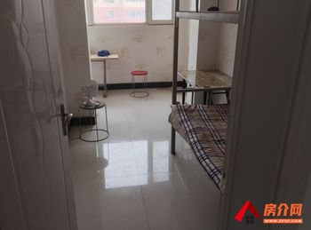 老地委家属院小区房屋出租，和田市老地委家属院，3室2厅房子出租(整租)，欢迎联系