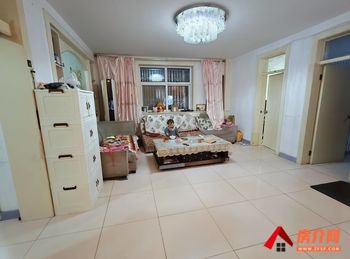 劳动路45号院小区房屋出售，邯山劳动路45号院，3室2厅，报价：80万元