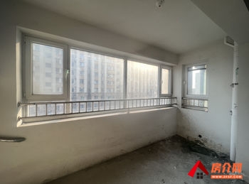 东港锦钰佳苑北区，3室2厅二手房出售,报价：85万元