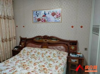 德宏芒市州电力公司家属区 4室2厅房子出租(整租)，租金每月1800元