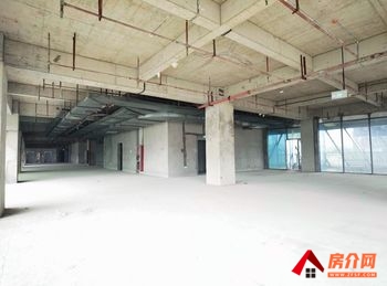 观山湖高新区800m²商铺出租，参考报价：面议