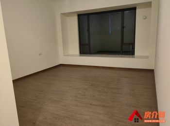 贺州八步碧桂园爱莲府,5室2厅房子出租(整租)，租金每月3300元