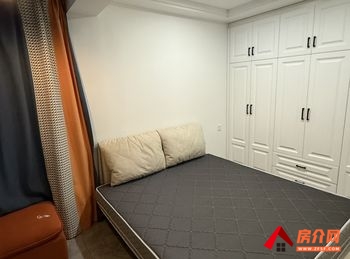 兴安盟乌兰浩特信合广场,1室1厅房子出租(整租)，租金每月1300元