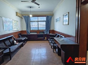 老市委家属院小区房屋出租，天坛老市委家属院，3室2厅房子出租(整租)，欢迎联系