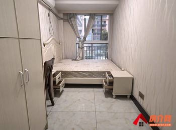 京口江山名洲，2室2厅房子出租(整租)，租金每月2000元