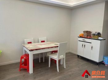 鄂州华容万科五彩城,3室2厅房子出租(整租)，租金每月1300元