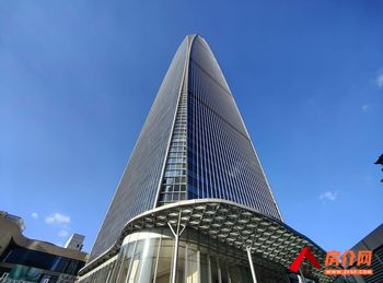 民盈国贸中心(办公) >350m²写字楼出售，参考报价：400万元