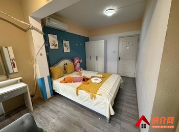 皇冠湖壹号小区房屋出租，龙泉驿皇冠湖壹号，3室1厅房子出租(合租)，欢迎联系