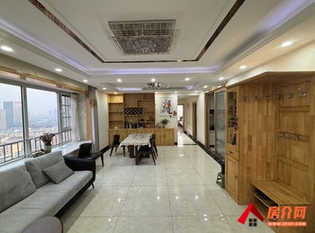 兴业新营华府东区小区房屋出售，东港兴业新营华府东区，3室2厅，报价：156万元