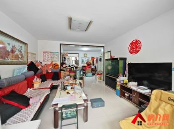 东城伯爵庄园，3室2厅二手房出售,报价：64.8万元