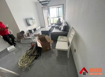 （领地兰台府(三期)小区房屋出租）雅安雨城领地兰台府(三期) 3室2厅房子出租(整租)，租金每月2000元