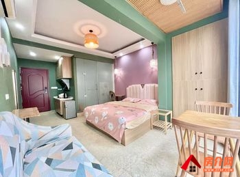 巴中巴州蓝湾国际B区,1室1厅房子出租(整租)，租金每月800元