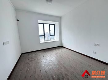 荆州荆州区绿地城际空间站(三期A区) 4室2厅房子出租(整租)，租金每月1300元