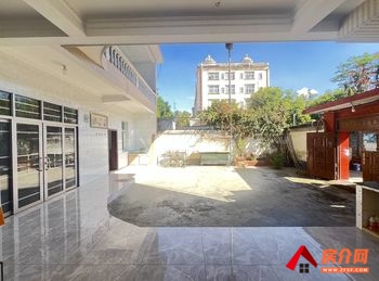 德宏芒市华丰小区,5室2厅别墅出租(整租)，租金每月3300元