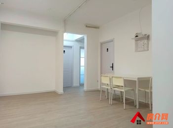 鼓楼深业揽江府，4室1厅房子出租(合租)，租金每月1360元