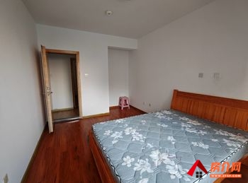 （巴黎名城小区房屋出租）东港巴黎名城，3室2厅房子出租(整租)，租金每月1100元