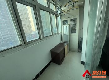 西峰华宇名城西区，2室1厅房子出租(整租)，租金每月1500元