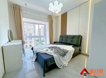 未来广场小区房屋出租，桥西未来广场，3室2厅房子出租(合租)，欢迎联系