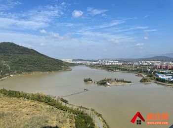 千里湖山小区房屋出售，苏仙千里湖山，5室2厅，报价：57万元