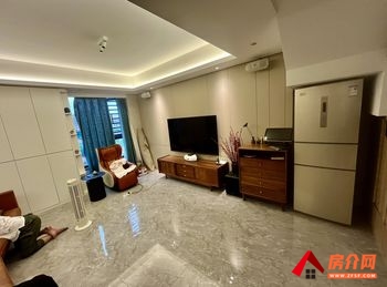 集美龙湖春江郦城(一期)，3室2厅房子出租(整租)，租金每月4500元