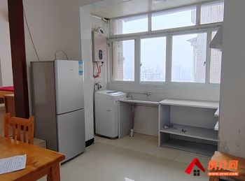 广安区神龙时代晶华，1室1厅房子出租(整租)，租金每月666元