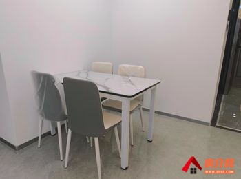 顺德美的云和悦东园，3室2厅房子出租(整租)，租金每月2500元