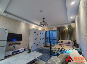 南明花果园R区1区，2室1厅房子出租(合租)，租金每月520元