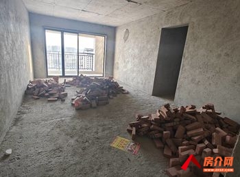 鸿禧华庭小区房屋出售，云浮罗定鸿禧华庭,5室2厅，报价：67.68万元