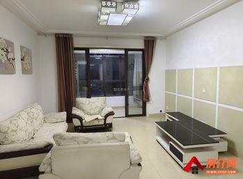 海陵华润国际社区(1期)，4室2厅房子出租(整租)，租金每月2500元