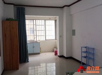 文山文山市三鑫商贸城,1室1厅房子出租(整租)，租金每月550元