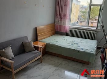 兴安盟乌兰浩特兴安三小区,4室1厅房子出租(合租)，租金每月500元
