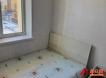 （兴安三小区小区房屋出租）兴安盟乌兰浩特兴安三小区,4室1厅房子出租(合租)，租金每月300元