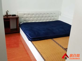 古云杉花园小区小区房屋出售，古城古云杉花园小区，1室1厅，报价：25万元