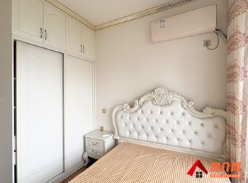 旌阳文杰莱茵广场，3室2厅房子出租(合租)，租金每月299元