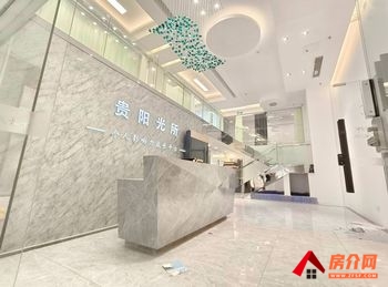 观山湖会展城500m²商铺出租，参考报价：面议