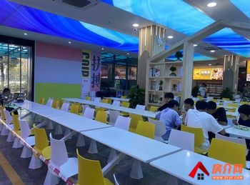 贵阳观山湖观山湖其他36m²商铺转让，参考报价：5000元/月