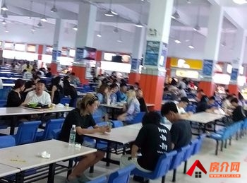 修文修文城区29m²商铺转让，参考报价：2300元/月