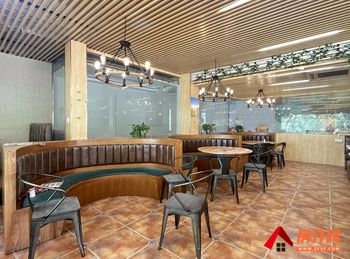 惠城西湖风景区360m²商铺出租，参考报价：面议