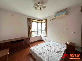 闵行世博家园十一街坊，3室2厅房子出租(整租)，租金每月6000元