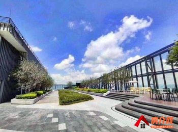 深圳天安云谷 >2000m²写字楼出售，参考报价：5200万元