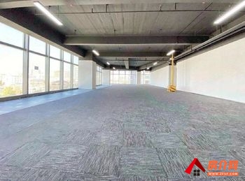 顺泰中晟大厦 >500m²写字楼出售，参考报价：750万元