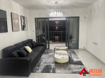 开发区御景鸿庭，4室2厅房子出租(整租)，租金每月1500元