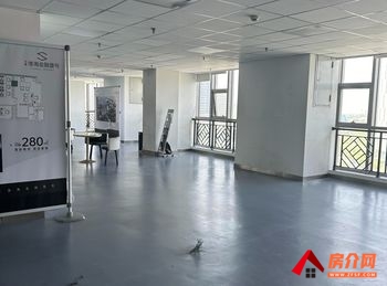 永嘉新城中心广场280m²写字楼出售，参考报价：220万元