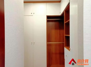 岳塘恒大翡翠华庭，3室2厅房子出租(整租)，租金每月1000元