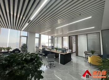 157m²写字楼出租，参考报价：4500元/月
