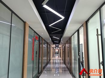 151m²写字楼出租，参考报价：5285元/月