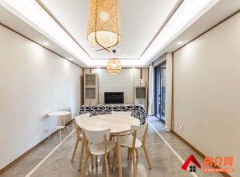 建邺正荣润峯，3室2厅房子出租(整租)，租金每月4500元